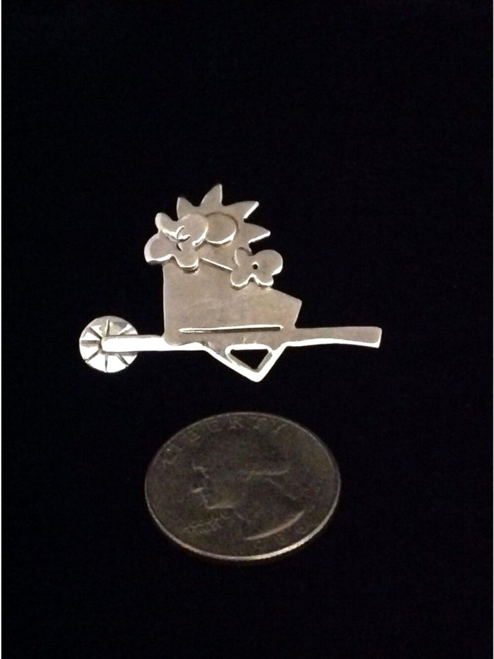 VINTAGE STERLING SILVER FLOWER CART PIN